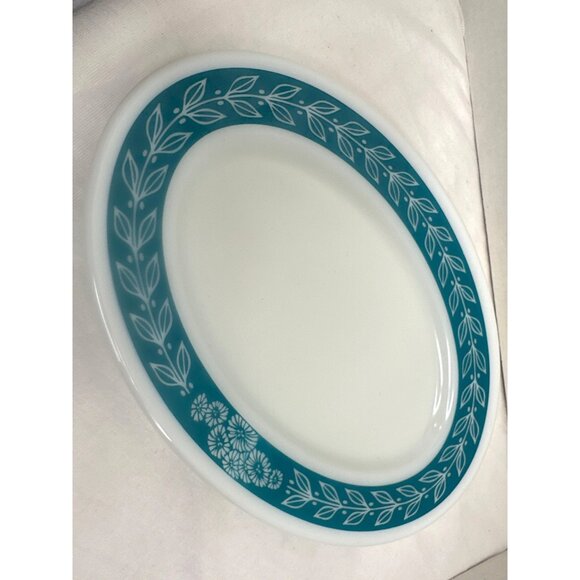 Pyrex Corningware Other - Two Pyrex Corningware Serving Oval Plate Aqua Laurel Leaf Milk Glass USA Dinner